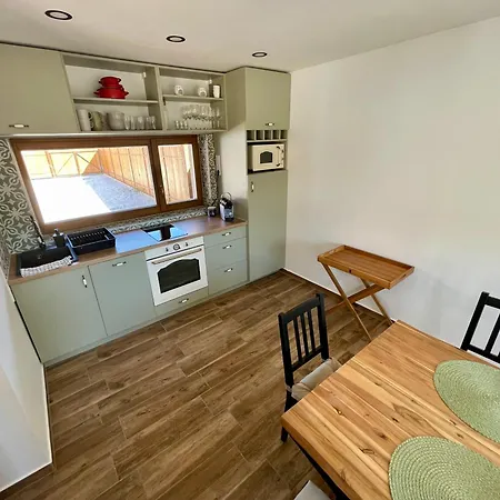 Apartman Majdnem 50 Vendeghaz - Villány